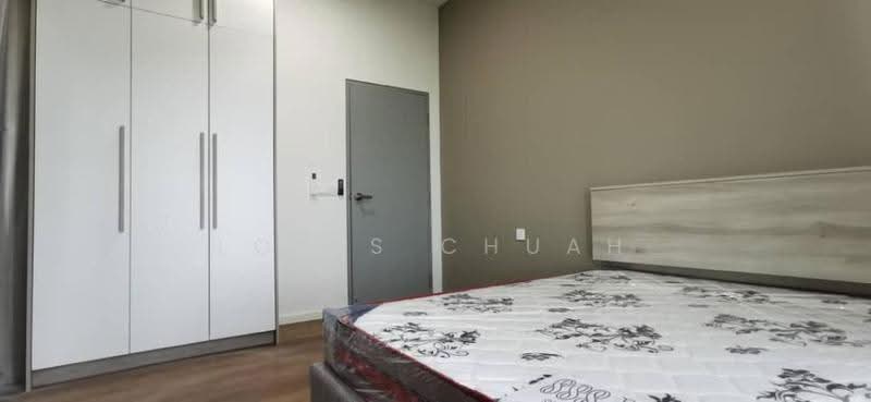 Kediaman Servis untuk Dijual di Suasana @ Utropolis - Louis Chuah - Bedroom - PropertyGuru.com.my