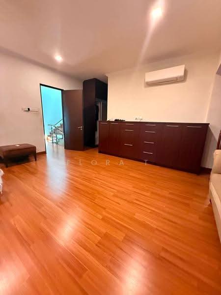 Rumah Teres 2.5-Tingkat untuk Dijual di USJ Heights (Subang Jaya) - Flora T - PropertyGuru.com.my