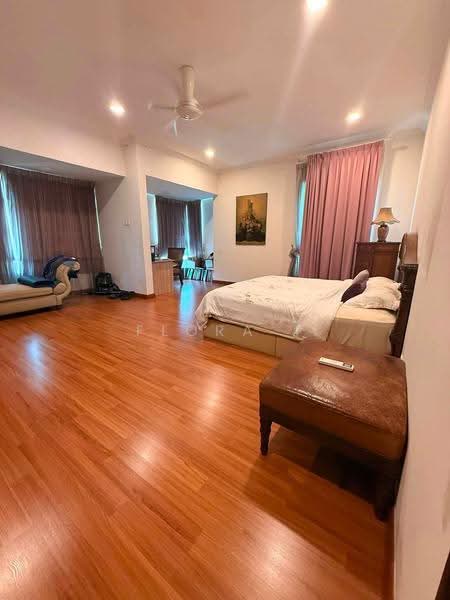 Rumah Teres 2.5-Tingkat untuk Dijual di USJ Heights (Subang Jaya) - Flora T - PropertyGuru.com.my