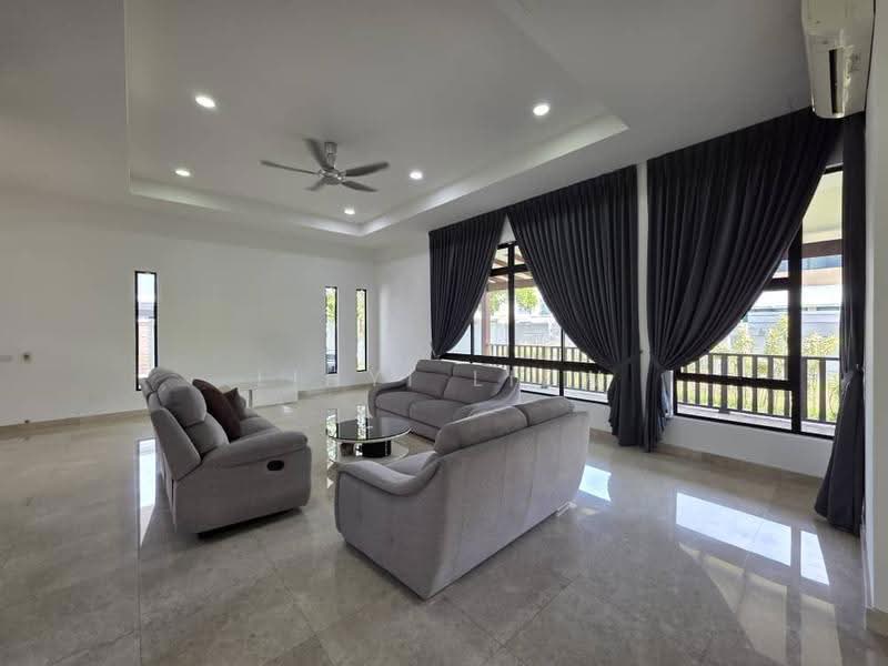 Bungalow House for Sale in Taman Nusa Bestari (Iskandar Puteri (Nusajaya)) - Lihyi Liew - Living Room - PropertyGuru.com.my