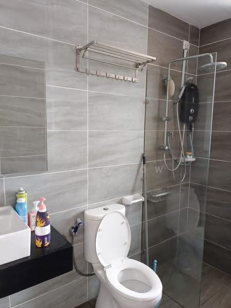 Kediaman Servis untuk Disewa di KSL Residence @ Daya - Nick Low - Bathroom - PropertyGuru.com.my