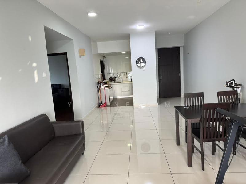 Kediaman Servis untuk Disewa di Molek Pulai - Yvonne Lim - Living Room - PropertyGuru.com.my