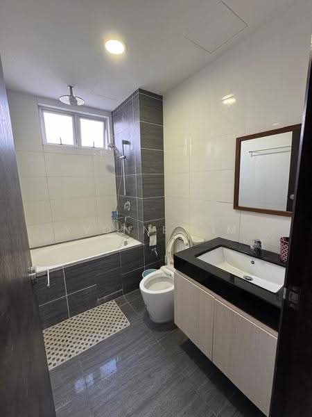 Kediaman Servis untuk Disewa di Molek Pulai - Yvonne Lim - Bathroom - PropertyGuru.com.my