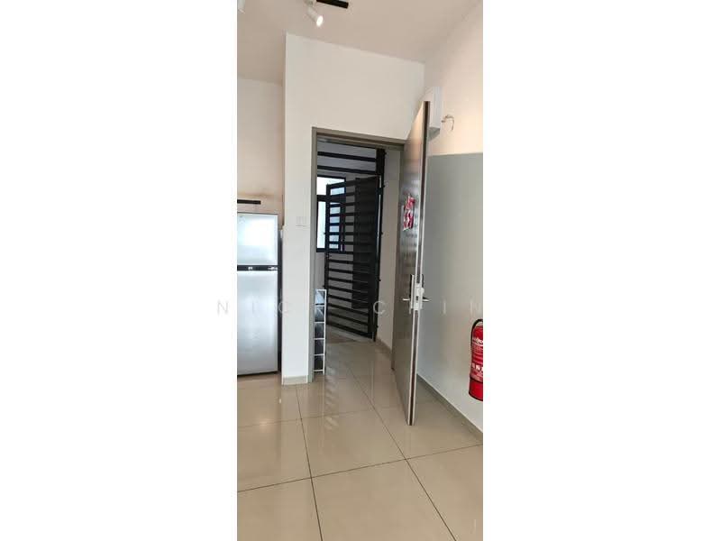 Kediaman Servis untuk Disewa di B11 Parkland Residence - Nick Chin - Entrance - PropertyGuru.com.my