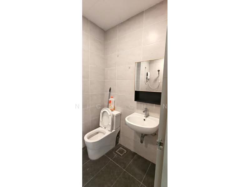 Kediaman Servis untuk Disewa di B11 Parkland Residence - Nick Chin - Bathroom - PropertyGuru.com.my