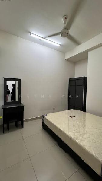 Kediaman Servis untuk Dijual di Ayuman Suites - Kathy Yap - Bedroom - PropertyGuru.com.my