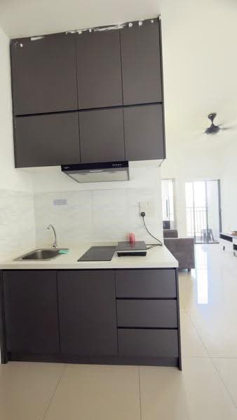 Kediaman Servis untuk Dijual di Ayuman Suites - Kathy Yap - Kitchen - PropertyGuru.com.my