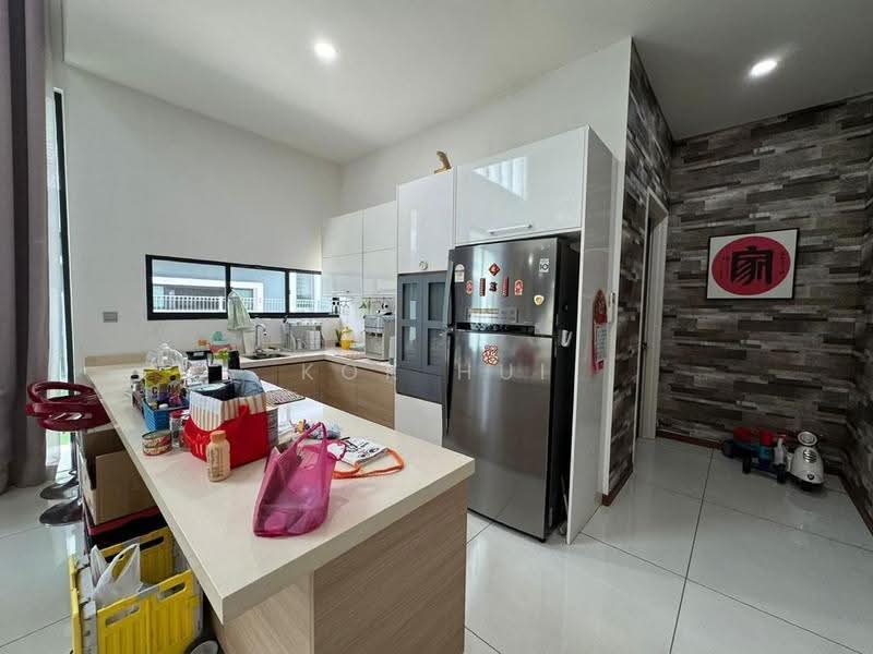Bungalow House for Sale in Senibong (Permas Jaya) - Kok Hui - Kitchen - PropertyGuru.com.my
