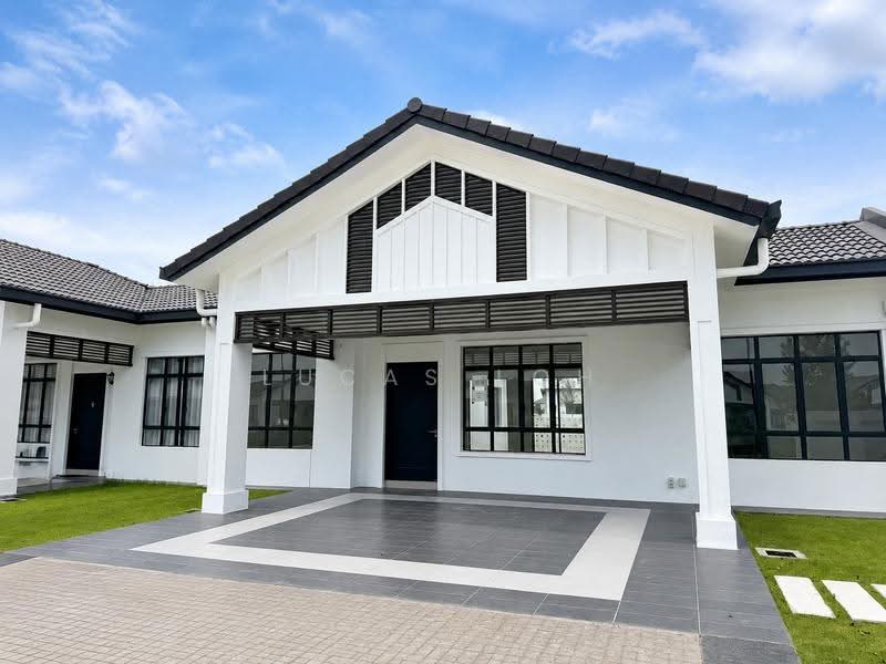 1-storey Terraced House for Sale in Shah Alam (Selangor) - Lucas Loh - Exterior - PropertyGuru.com.my