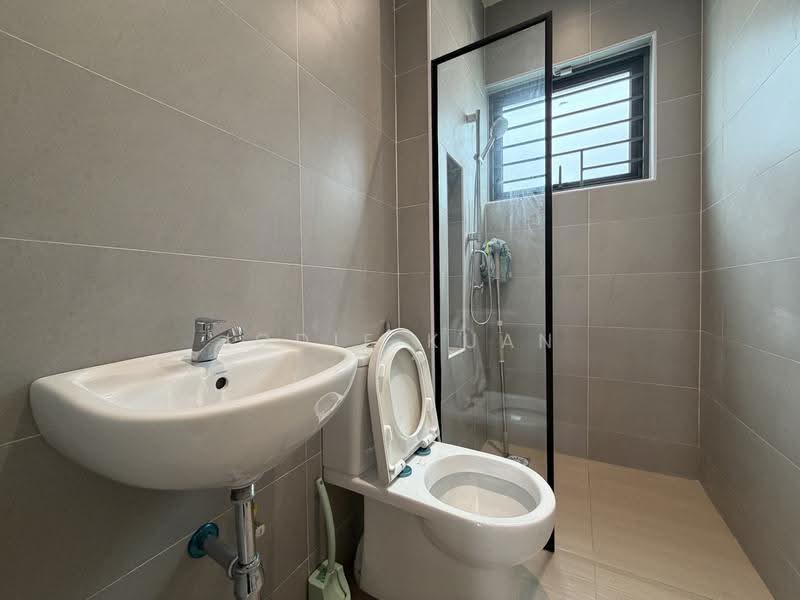 Rumah Teres 2-Tingkat untuk Disewa di Bandar Seri Botani (Ipoh) - Jodie Kuan - Bathroom 3 - PropertyGuru.com.my