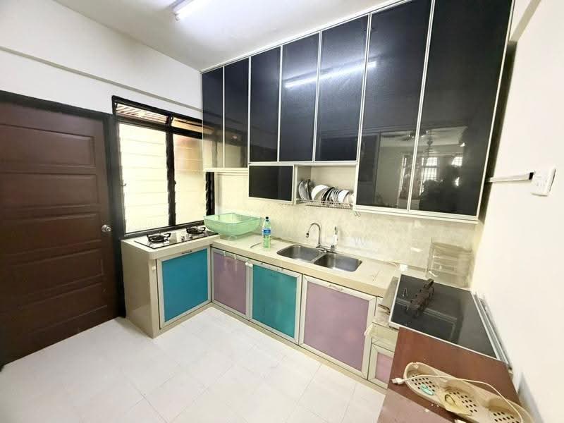 Rumah Flat untuk Disewa di Flat Bukit Indah - Nick Low - Kitchen - PropertyGuru.com.my