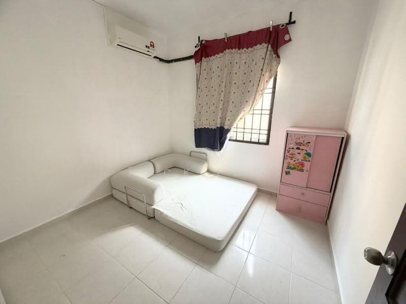Rumah Flat untuk Disewa di Flat Bukit Indah - Nick Low - Bedroom - PropertyGuru.com.my