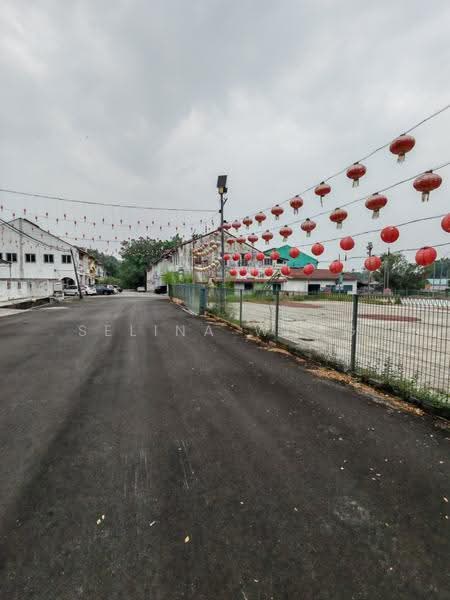 Shop for Sale in Taman Lahat Indah (Lahat) - Selina Wong - Exterior - PropertyGuru.com.my