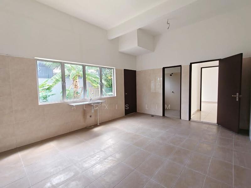 Semi-Detached House for Sale in Meru (Klang) - Alexis Lim - Kitchen - PropertyGuru.com.my