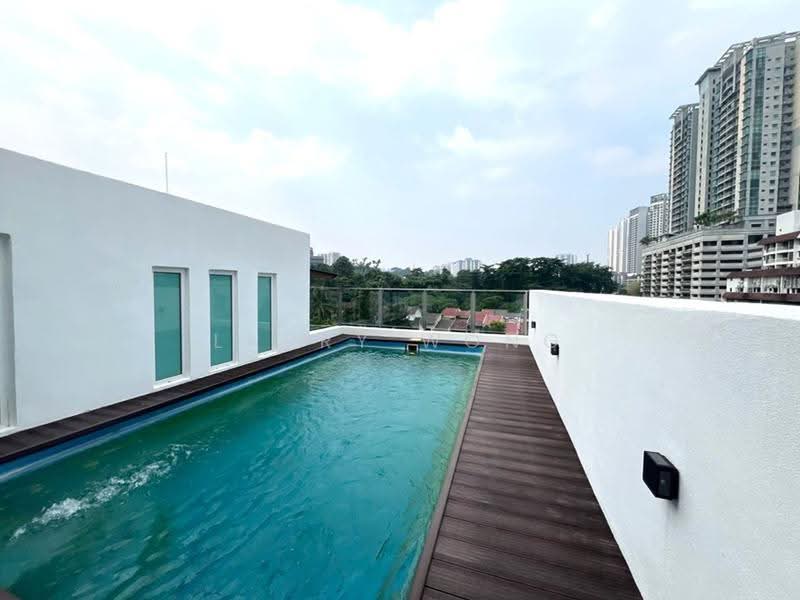 Rumah Berkembar untuk Disewa di Taman Seputeh (Seputeh) - Larry Wong - Pool - PropertyGuru.com.my