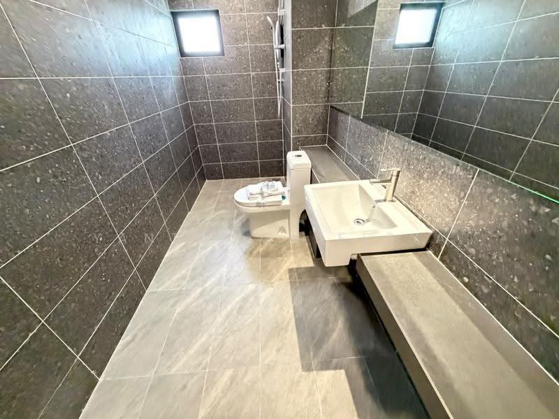 Rumah Teres 2-Tingkat untuk Dijual di Cyberjaya (Selangor) - Yantie Qaleesya - Bathroom - PropertyGuru.com.my