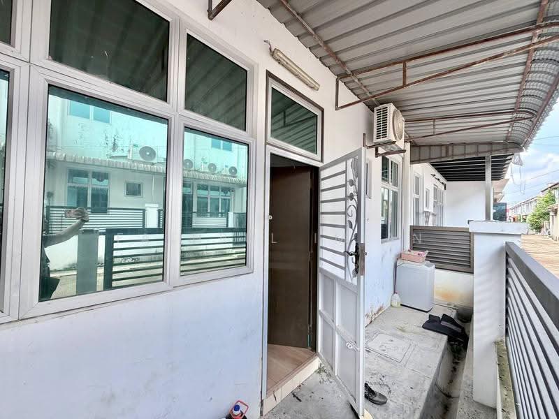 Rumah Teres 2-Tingkat untuk Dijual di Taman Pulai Hijauan (Skudai) - Fakhrul Imlan - Exterior - PropertyGuru.com.my