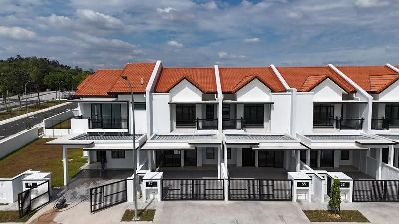 Rumah Teres 2-Tingkat untuk Dijual di Bukit Bandaraya (Shah Alam) - Jonathan Chai - Exterior - PropertyGuru.com.my