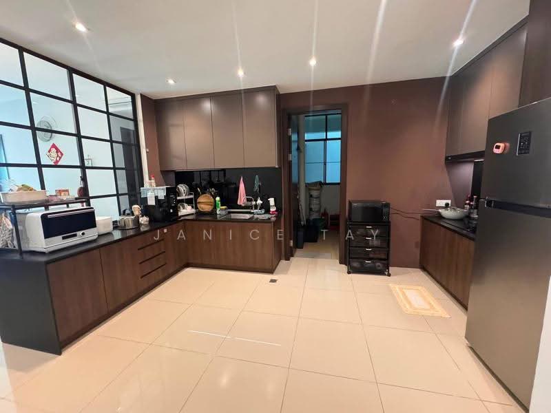Kediaman Servis untuk Dijual di Elemen Utara KK - Janice Tay - Kitchen - PropertyGuru.com.my