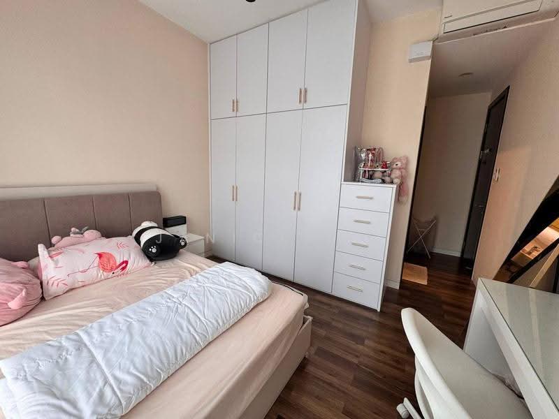 Kediaman Servis untuk Dijual di Elemen Utara KK - Janice Tay - Bedroom - PropertyGuru.com.my