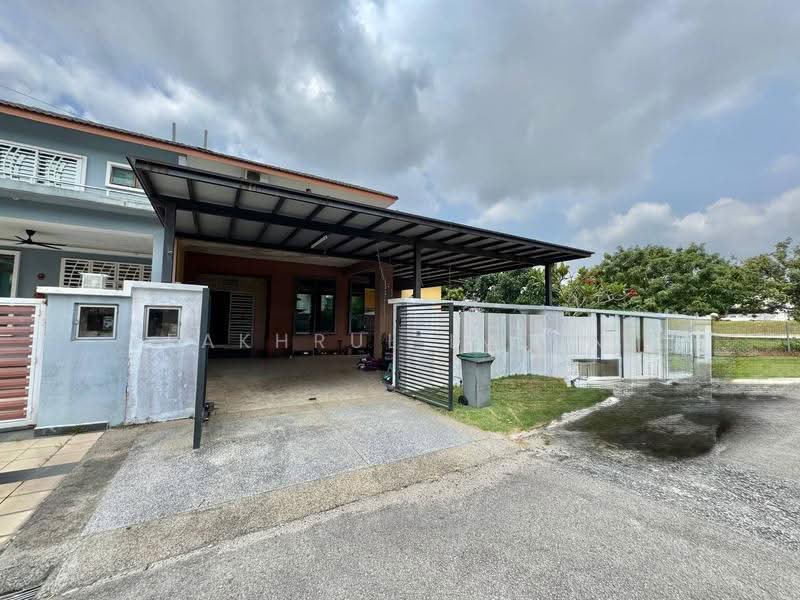 Cluster House for Sale in Taman Scientex Pasir Gudang (Pasir Gudang) - Fakhrul Imlan - Exterior - PropertyGuru.com.my