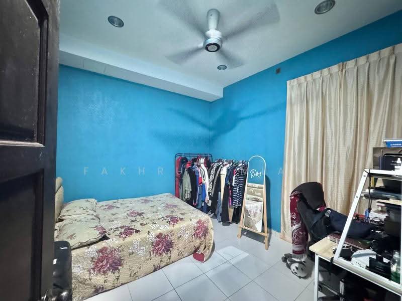 Cluster House for Sale in Taman Scientex Pasir Gudang (Pasir Gudang) - Fakhrul Imlan - Bedroom - PropertyGuru.com.my