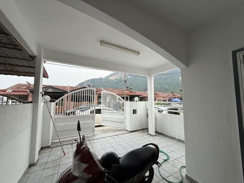 Rumah Teres 2-Tingkat untuk Dijual di Batu Caves (Kuala Lumpur) - Jane Yeow - Exterior - PropertyGuru.com.my