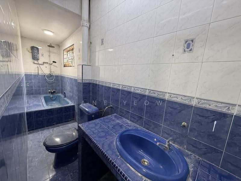 Rumah Teres 2-Tingkat untuk Dijual di Batu Caves (Kuala Lumpur) - Jane Yeow - Bathroom - PropertyGuru.com.my