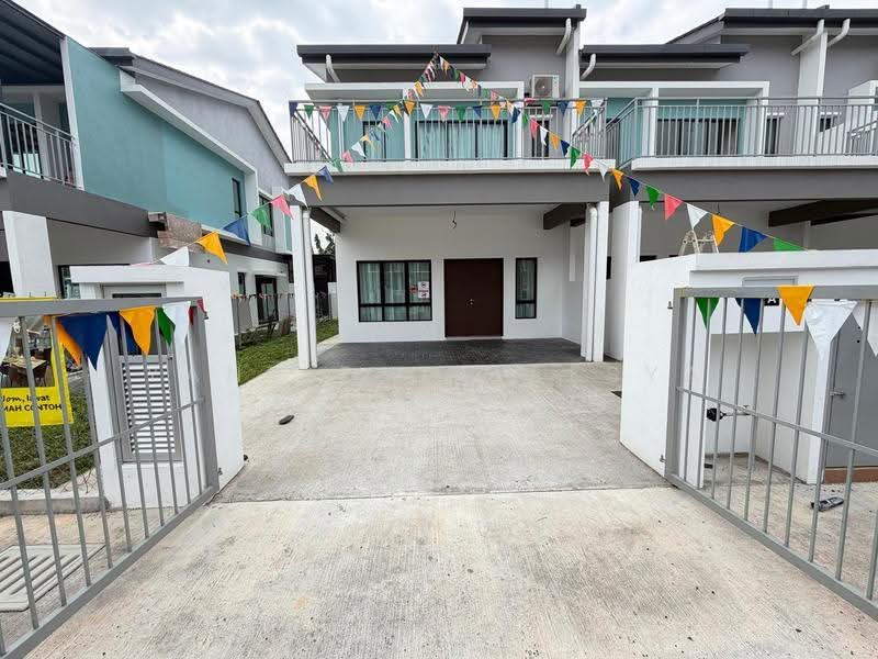 2-storey Terraced House for Sale in Dengkil (Selangor) - Yantie Qaleesya - Exterior - PropertyGuru.com.my