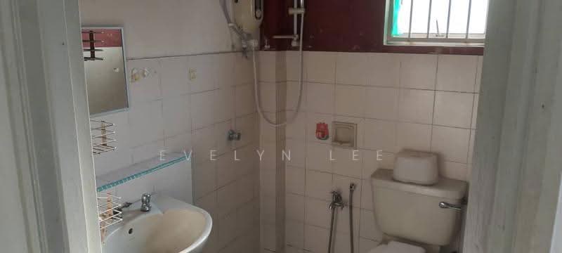 Apartment for Sale at Seri Puri - Evelyn Lee - Bathroom - PropertyGuru.com.my