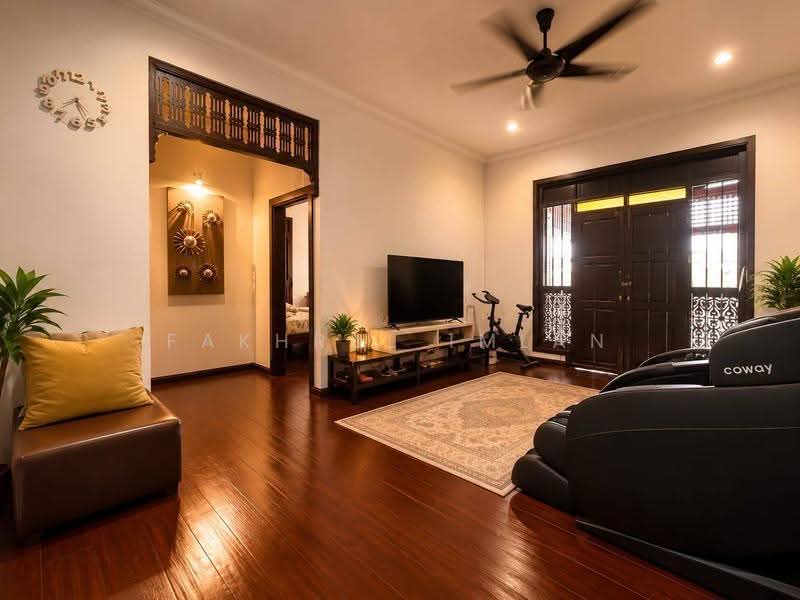 Semi-Detached House for Sale in Bandar Dato Onn (Tebrau) - Fakhrul Imlan - Living Room - PropertyGuru.com.my