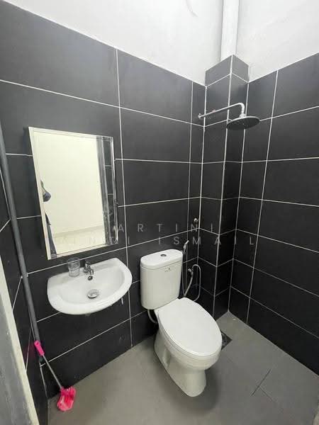 2-storey Terraced House for Sale in Taman Kosas (Ampang) - Hartini Binti Ismail - Bathroom - PropertyGuru.com.my