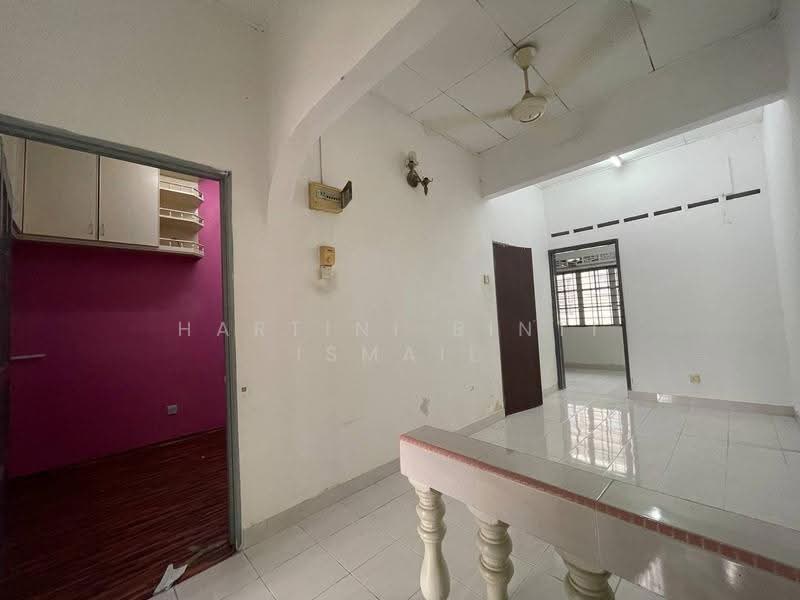 2-storey Terraced House for Sale in Taman Kosas (Ampang) - Hartini Binti Ismail - Interior - PropertyGuru.com.my