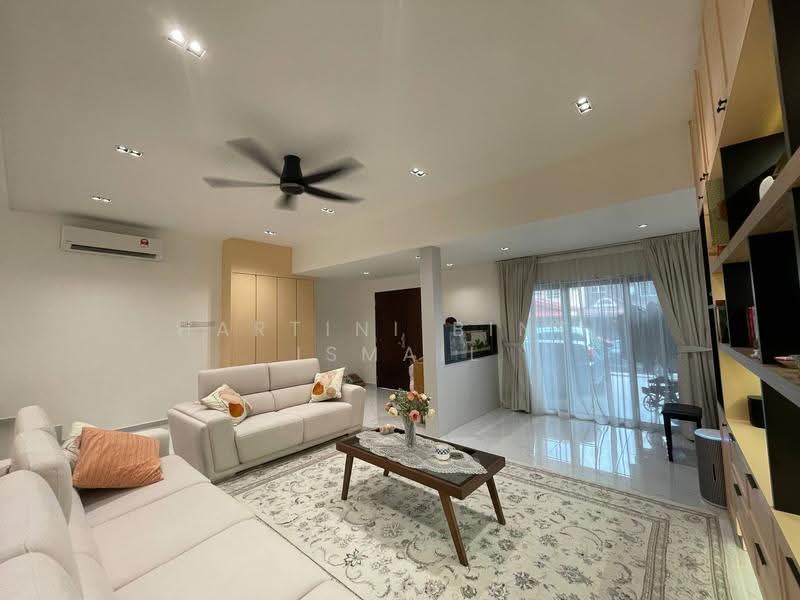 Rumah Teres 2-Tingkat untuk Dijual di Keramat (Kuala Lumpur) - Hartini Binti Ismail - Living Room - PropertyGuru.com.my