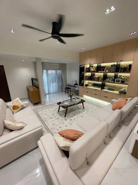 Rumah Teres 2-Tingkat untuk Dijual di Keramat (Kuala Lumpur) - Hartini Binti Ismail - Living Room - PropertyGuru.com.my