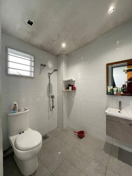 Rumah Teres 2-Tingkat untuk Dijual di Keramat (Kuala Lumpur) - Hartini Binti Ismail - Bathroom - PropertyGuru.com.my