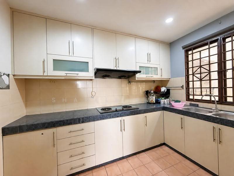 Kondominium untuk Disewa di Palm Spring @ Damansara - Shareen Kwan - Kitchen - PropertyGuru.com.my