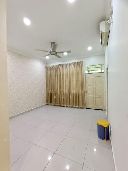 Rumah Berkembar untuk Disewa di Sungai Ara @ 3 Storey Semi D (Sungai Ara) - Gan Chun Kai - Interior - PropertyGuru.com.my