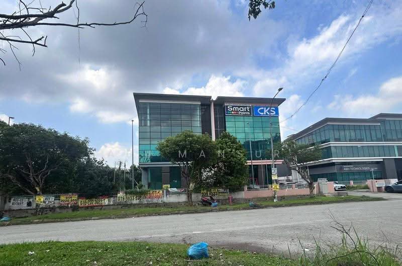 Semi-D Factory for Sale in Elite Industrial Estate (Shah Alam) - Abu Mansur - Exterior - PropertyGuru.com.my