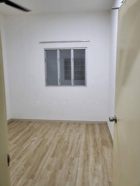 Condominium for Sale at Lakefront Homes - Ryan Swe - Interior - PropertyGuru.com.my