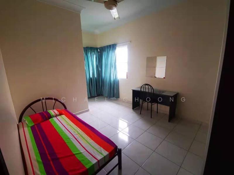 Kondominium untuk Dijual di Desa Impiana - Michael Choong - Bedroom - PropertyGuru.com.my