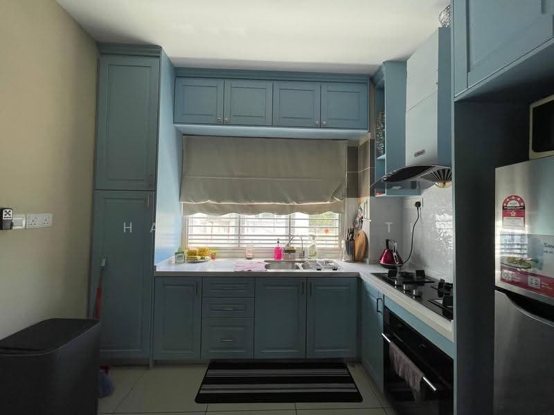 Rumah Bandar untuk Dijual di Puncak Alam (Selangor) - Hartini Binti Ismail - Kitchen - PropertyGuru.com.my
