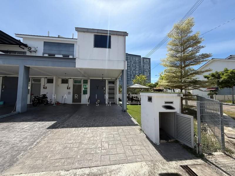 Rumah Bandar untuk Dijual di Puncak Alam (Selangor) - Hartini Binti Ismail - Exterior - PropertyGuru.com.my