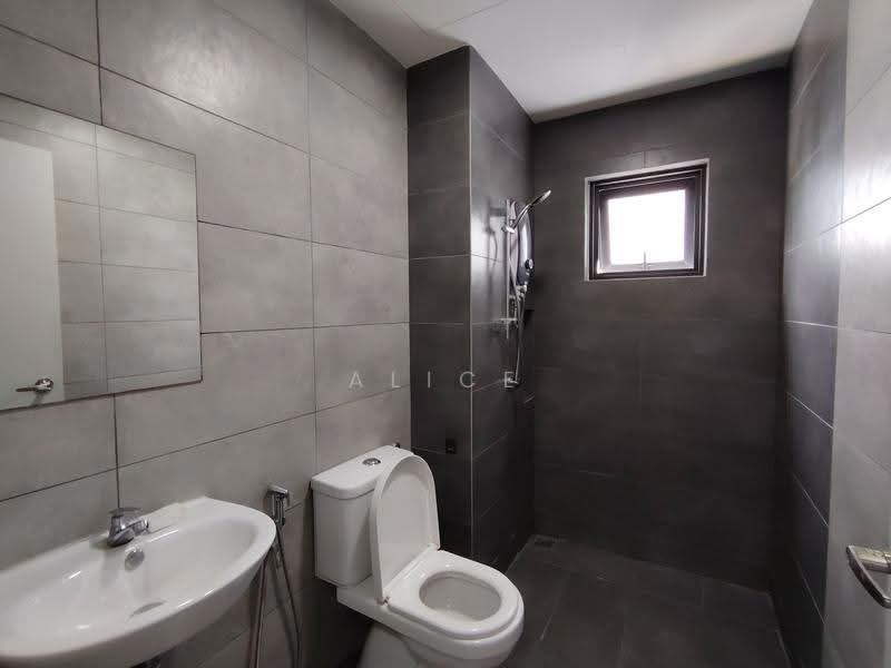 Pangsapuri untuk Disewa di Amber Residence - Alice Wong - Bathroom - PropertyGuru.com.my