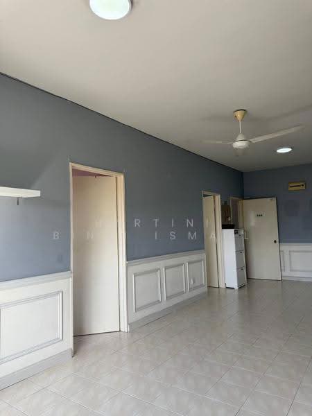 Pangsapuri untuk Dijual di Pangsapuri Mayang (Puncak Jalil) - Hartini Binti Ismail - Interior - PropertyGuru.com.my