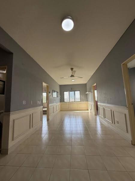 Pangsapuri untuk Dijual di Pangsapuri Mayang (Puncak Jalil) - Hartini Binti Ismail - Living Room - PropertyGuru.com.my