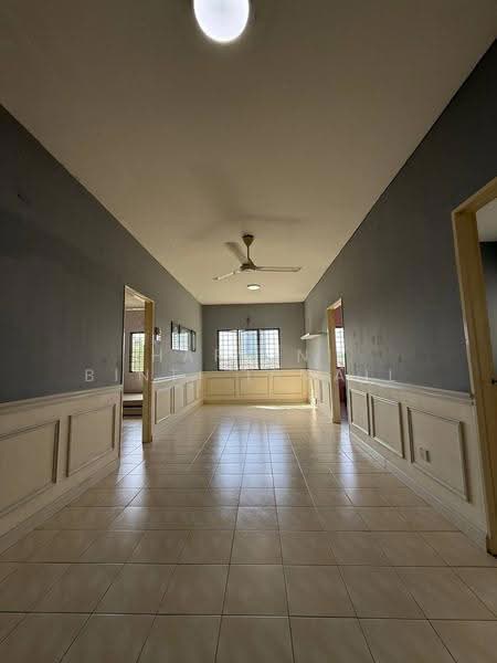Pangsapuri untuk Dijual di Pangsapuri Mayang (Puncak Jalil) - Hartini Binti Ismail - Living Room - PropertyGuru.com.my