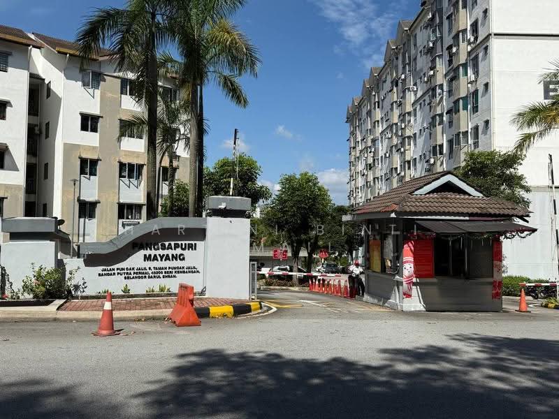 Pangsapuri untuk Dijual di Pangsapuri Mayang (Puncak Jalil) - Hartini Binti Ismail - Exterior - PropertyGuru.com.my