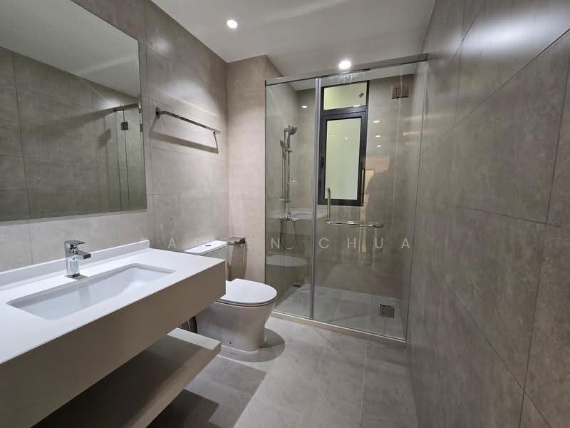 Pangsapuri untuk Dijual di R&F Princess Cove Phase 3-New Casa Suites - Darren Chua - Bathroom - PropertyGuru.com.my