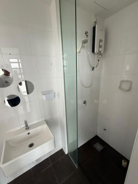 Kondominium untuk Disewa di Unipark Condominium - Raymond Ng - Bathroom - PropertyGuru.com.my